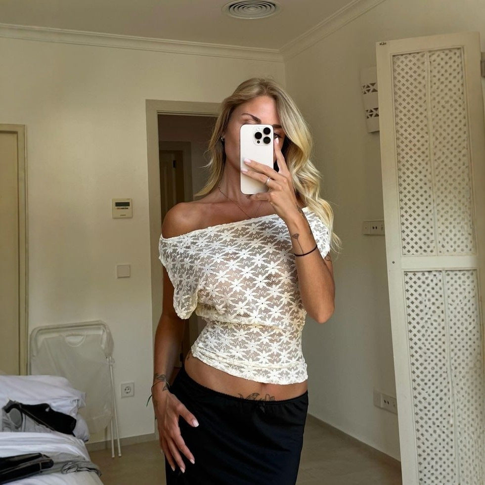 Damen Off-Shoulder Spitzenoberteil mit floralem Design Echo Archiv
