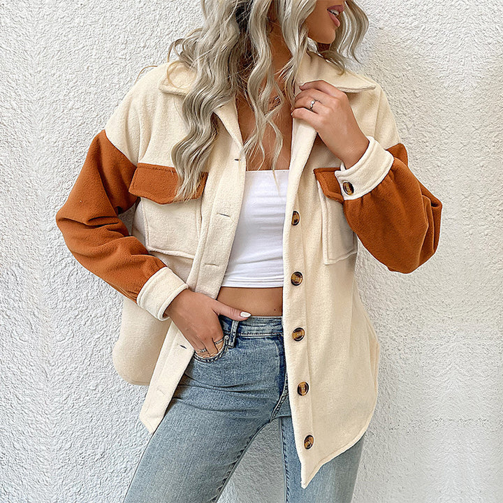 Damen weite Hemdjacke aus Teddyfleece mit Kontrastärmeln und aufgesetzten Taschen – Célinea