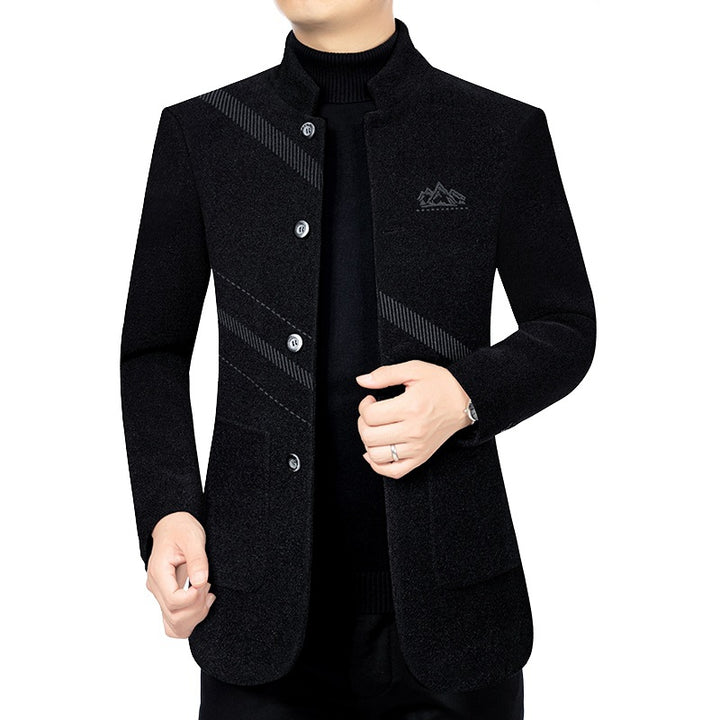 Herren Kurzmantel mit Stehkragen aus Wollmix und diagonalem Struktur-Design – Montevé