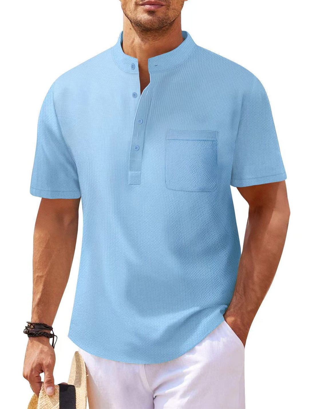 Herren Kurzarm-Henley-Shirt mit strukturiertem Design und praktischer Brusttasche Echoarchiv