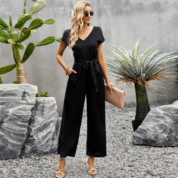 Damen Elegant geschnittener Jumpsuit mit weitem Bein und Taillengürtel Echo Archiv