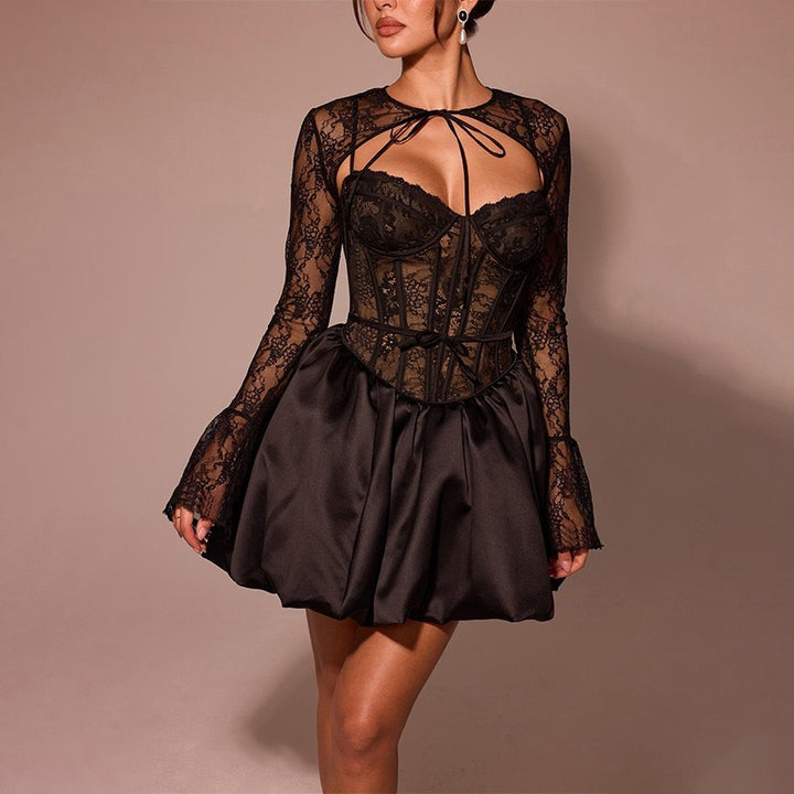 Damen Verspieltes Spitzenkleid mit großflächigen Rüschendetails und taillierter Silhouette Echo Archiv