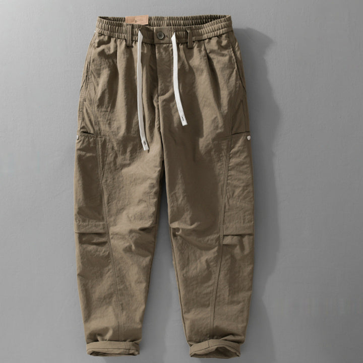 Herren Utility-Cargohose mit Kordelzugbund und seitlichen Pattentaschen Echoarchiv