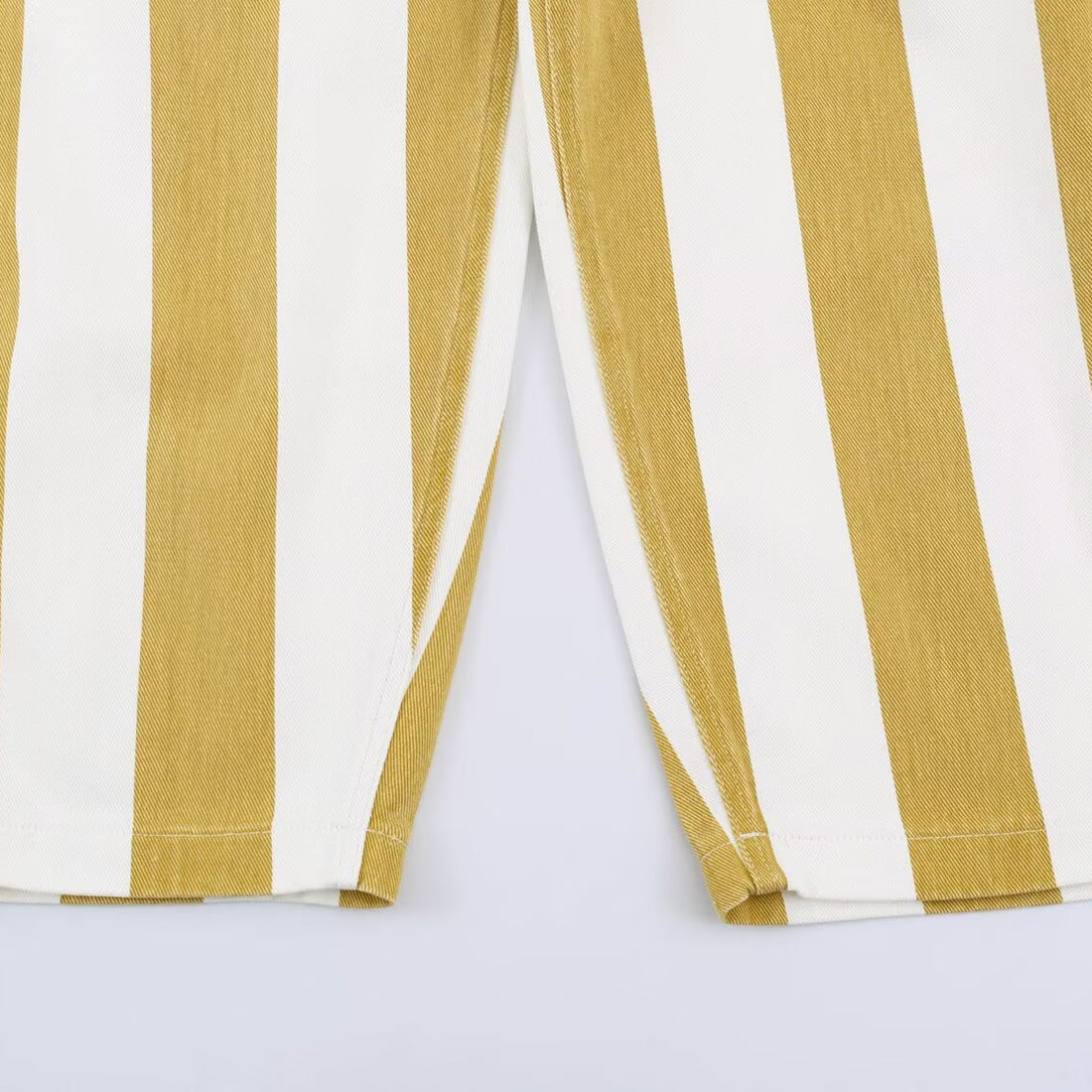 Damen Gestreifte Highwaist Fünf-Taschen-Hose mit geradem Bein Echoarchiv
