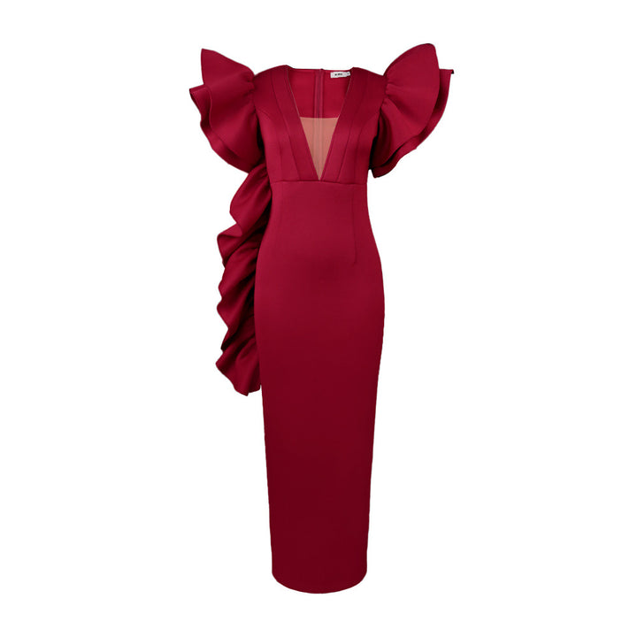Damen figurumspielendes Abendkleid mit voluminösen Rüschenärmeln Echo Archiv