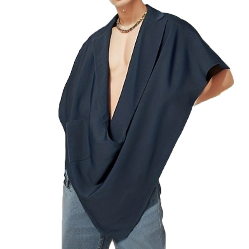 Damen nan Cape-Blazer mit Schalkragen offener Front aufgesetzter Tasche und spitz zulaufendem Zipfelsaum Echo Archiv