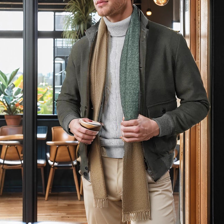 Herren elegante Utilityjacke mit praktischen Taschen und modischem Schnitt Echoarchiv