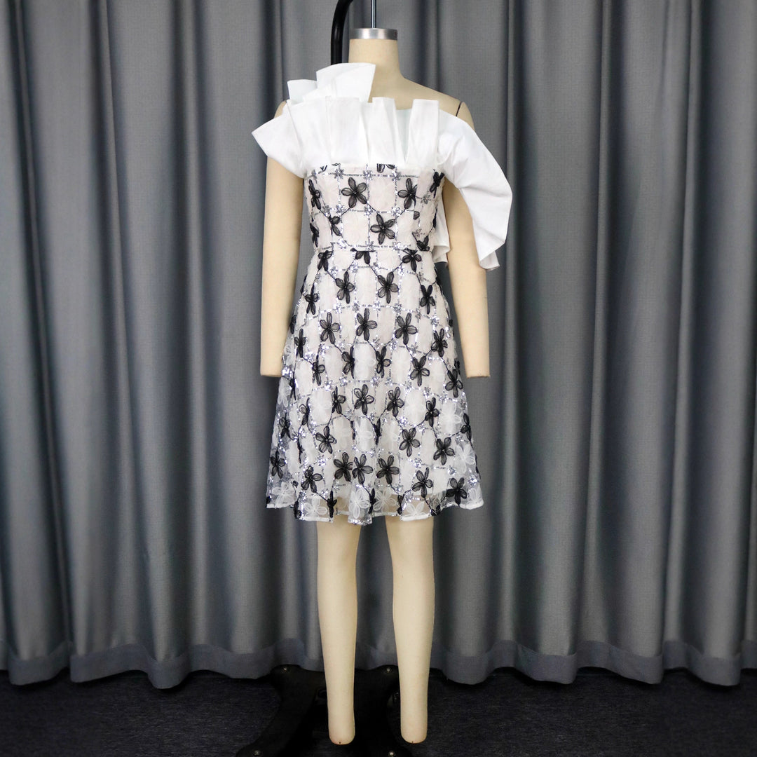 Damen festliches Cocktailkleid mit fließendem Schnitt und raffinierten Blumenapplikationen Echo Archiv