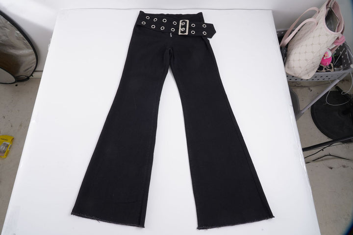 Damen High‑Waist Schlaghose aus Stretch‑Denim mit Ösengürtel Echo Archiv