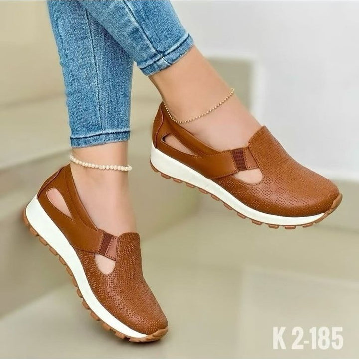 Damen  atmungsaktive Slip-On Keilsneaker aus Kunstleder mit Cut-Outs und gepolsterter Komfortsohle Echo Archiv