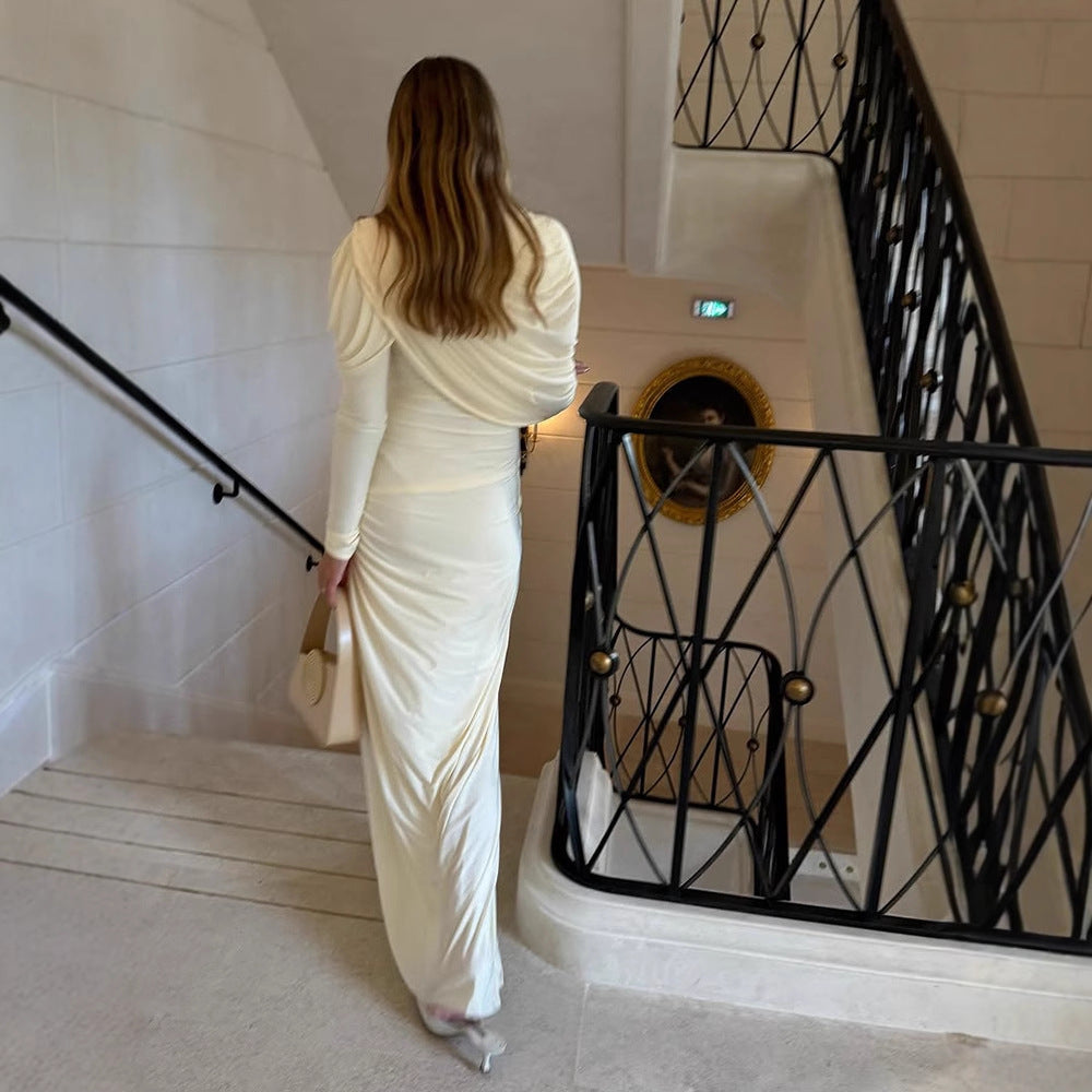 Damen Plissiertes Maxi-Abendkleid mit drapierten Schultern und langen Ärmeln Echoarchiv