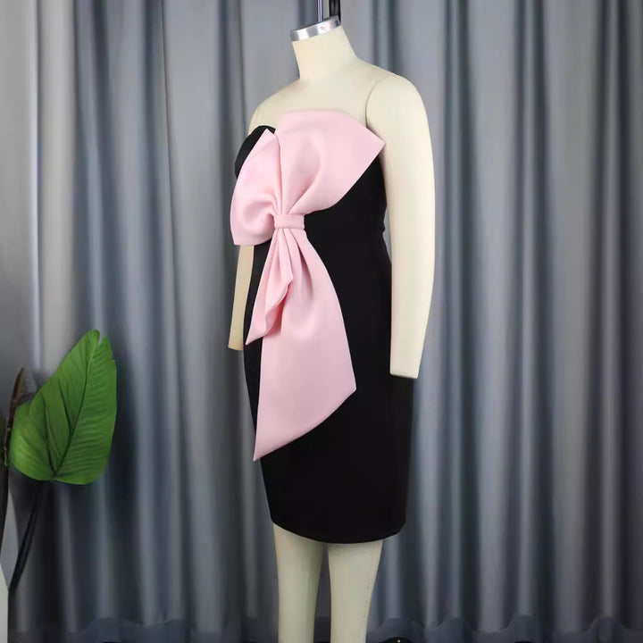 Damen Elegantes Abendkleid mit großem Schleifenakzent Echo Archiv