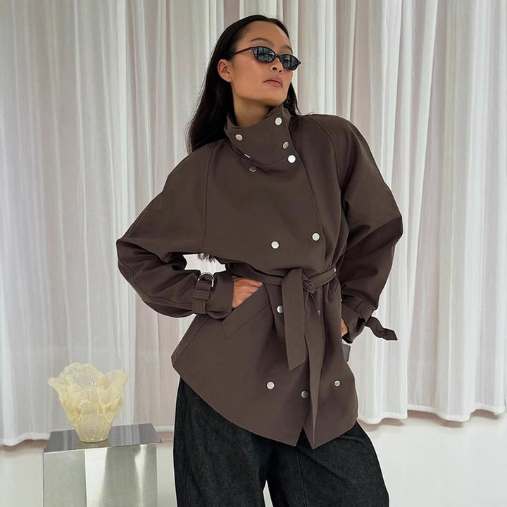 Damen Taillierbarer Oversize Kurztrench mit hohem Stehkragen, Druckknopffront und Bindegürtel Echoarchiv