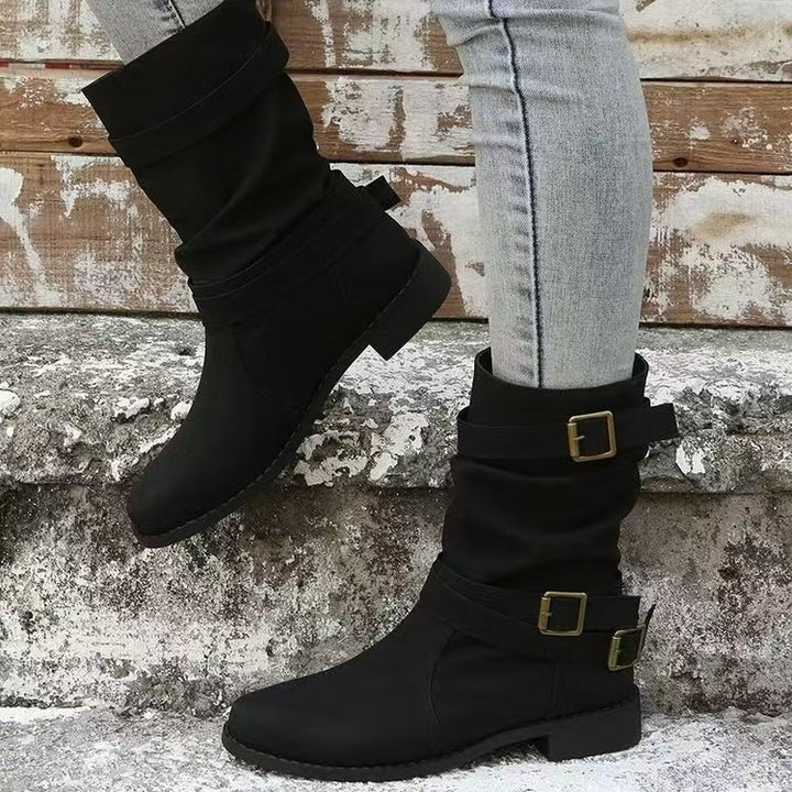 Damen nan lässiger mittlerer Schaftstiefel mit weichem Slouch-Effekt, dekorativen Schnallenriemen und robustem Blockabsatz Echo Archiv