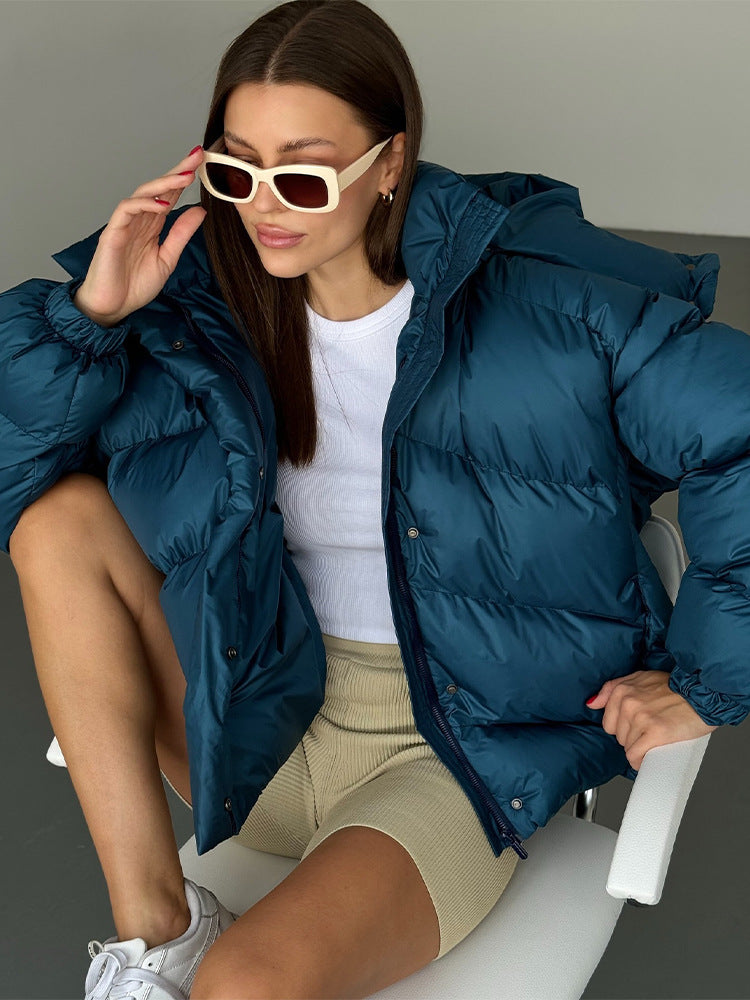 Damen Kurz-Pufferjacke mit Thermofüllung, Oversize-Kapuze & verdecktem Zweiwege-Reißverschluss Echoarchiv