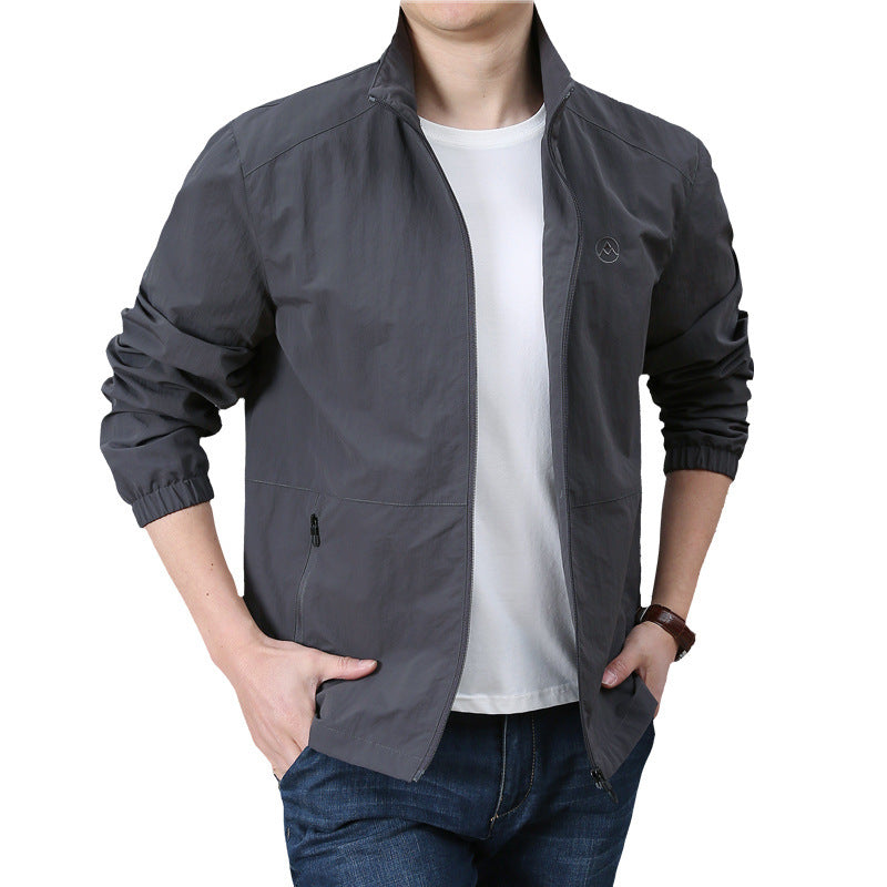 Herren Leichte Windjacke mit Stehkragen, elastischen Bündchen und verdecktem Reißverschluss Echo Archiv