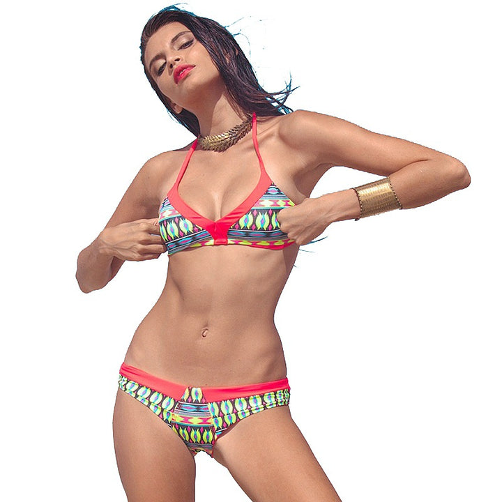 Damen Triangel-Bikini mit raffinierten Farbmustern Echo Archiv