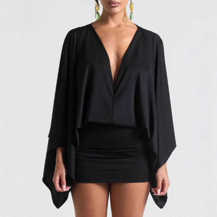 Damen nan Cape-Minikleid mit tiefem V-Ausschnitt, Fledermausärmeln und tailliertem Minirock Echo Archiv