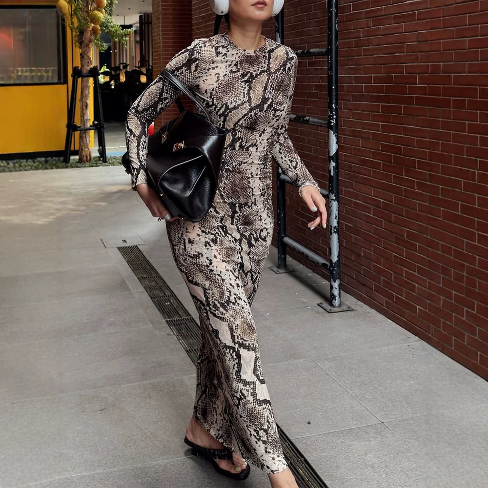 Damen Figurbetontes Maxikleid aus Stretch-Jersey mit Schlangenprint und Rundhalsausschnitt Echoarchiv
