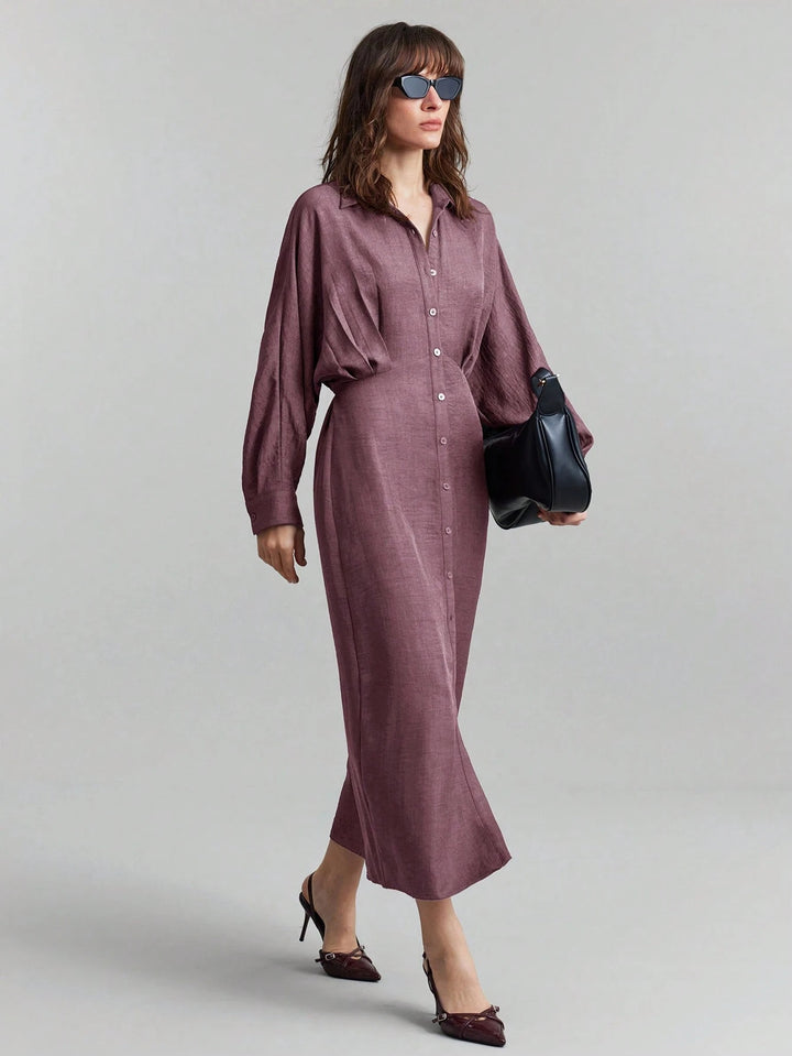 Damen Leinen-Maxikleid mit Hemdkragen, durchgehender Knopfleiste und Fledermausärmeln Echoarchiv