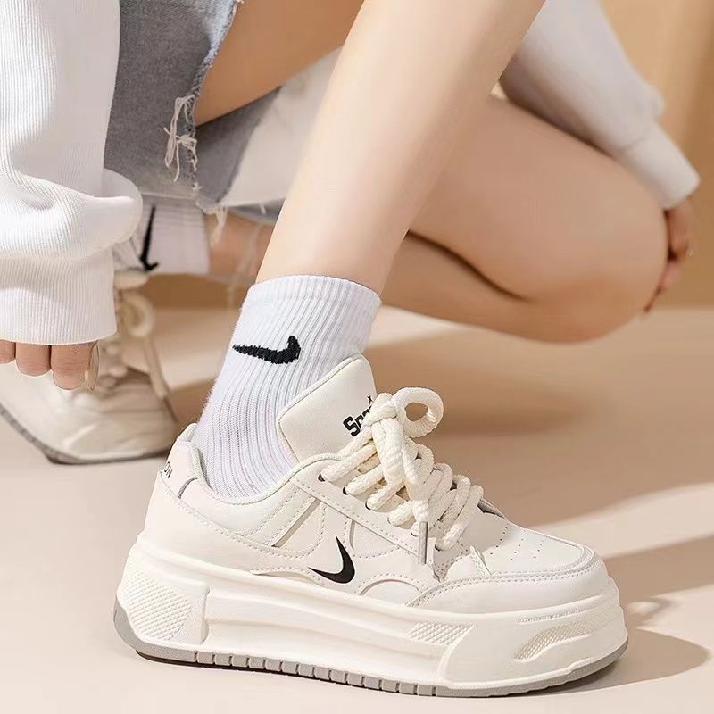 Damen Modische Plateau Sneakers mit dämpfender Sohle und robustem Design Echo Archiv