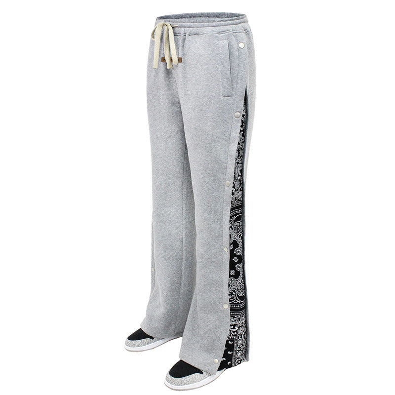 Herren lässige Freizeithose mit Seitenknopf und Bandana-Muster Echoarchiv