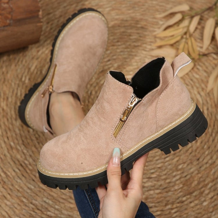 Damen Kurzschaft‑Stiefelette mit grober Profilsohle und seitlichem Reißverschluss Echo Archiv