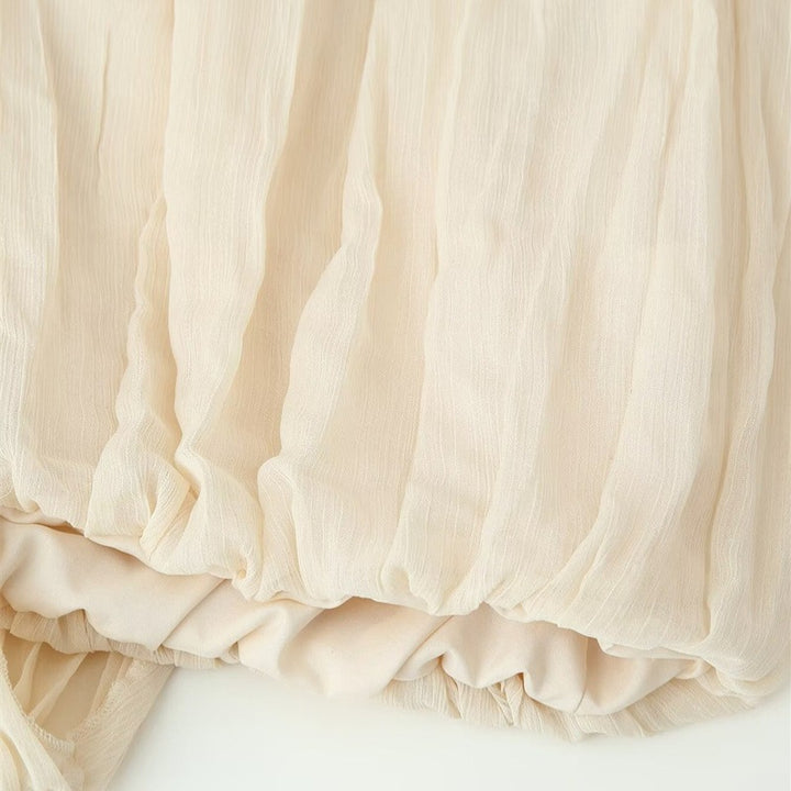 Damen Transparente Plissee-Chiffon-Bluse mit Halstuch-Schleife und asymmetrischem Saum Echo Archiv