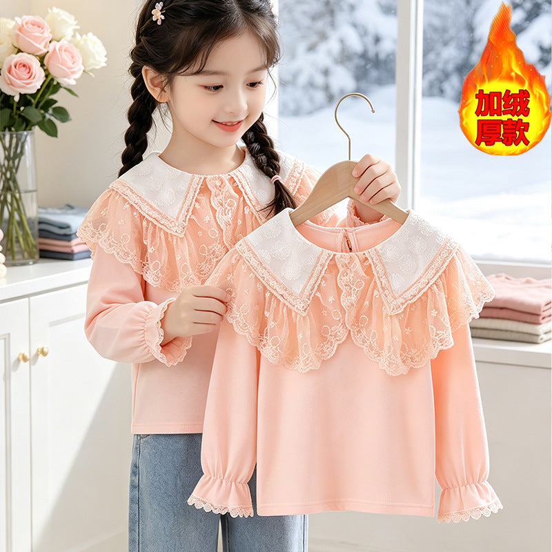 Mädchen Bluse mit elegantem Spitzenkragen und Rüschendetails Echo Archiv