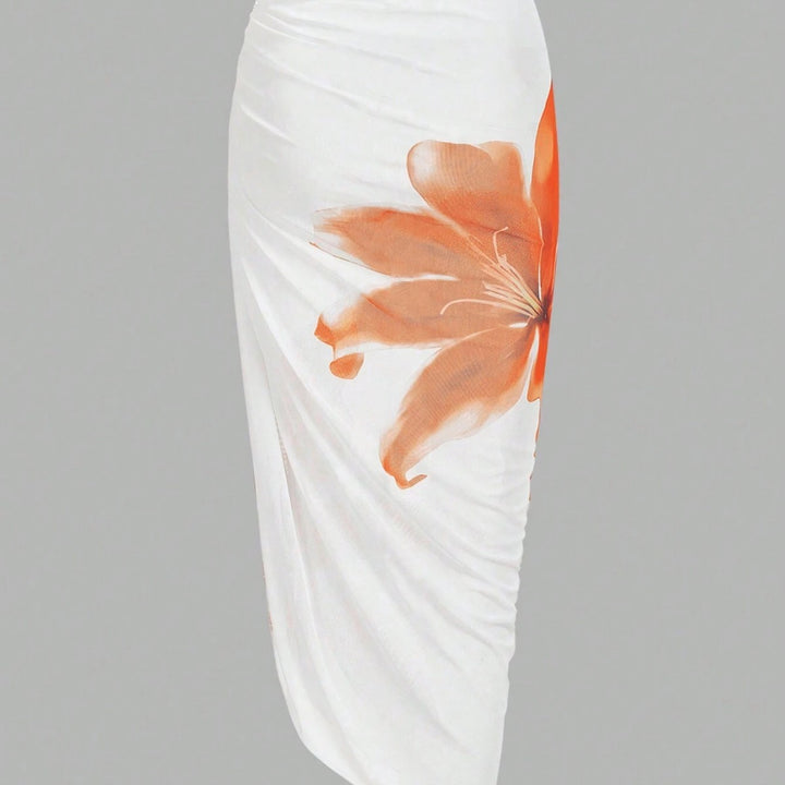 Damen Badeanzug mit elegantem floralem Design und passendem Wickelrock Echo Archiv