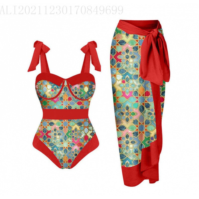 Damen Bikini-Set mit floralem Design und elegantem Überrock Echo Archiv