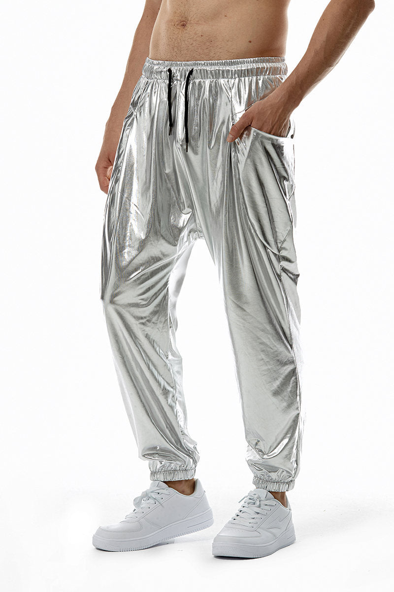 Herren Sportliche Relaxed-Fit Trainingshose mit reflektierender Oberfläche Echoarchiv
