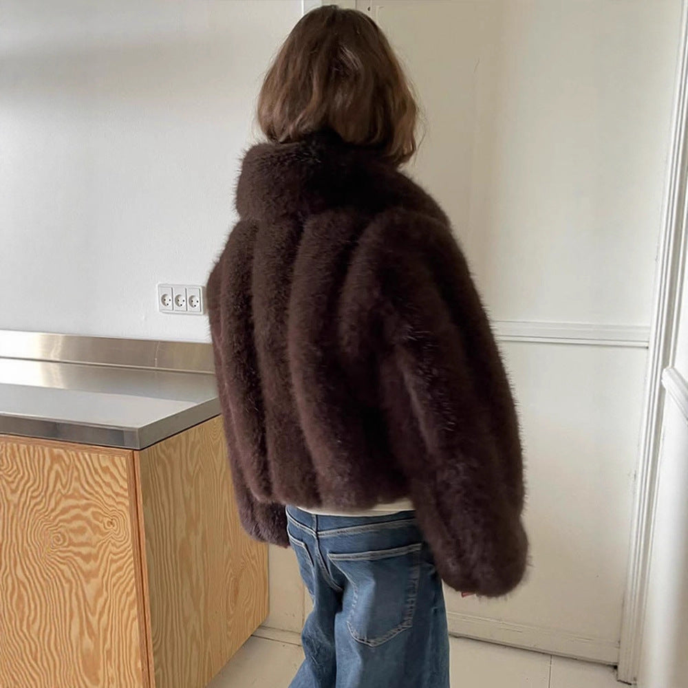 Damen Kurze Cropped-Kunstpelzjacke mit voluminösem Schalkragen und kastiger Silhouette Echoarchiv