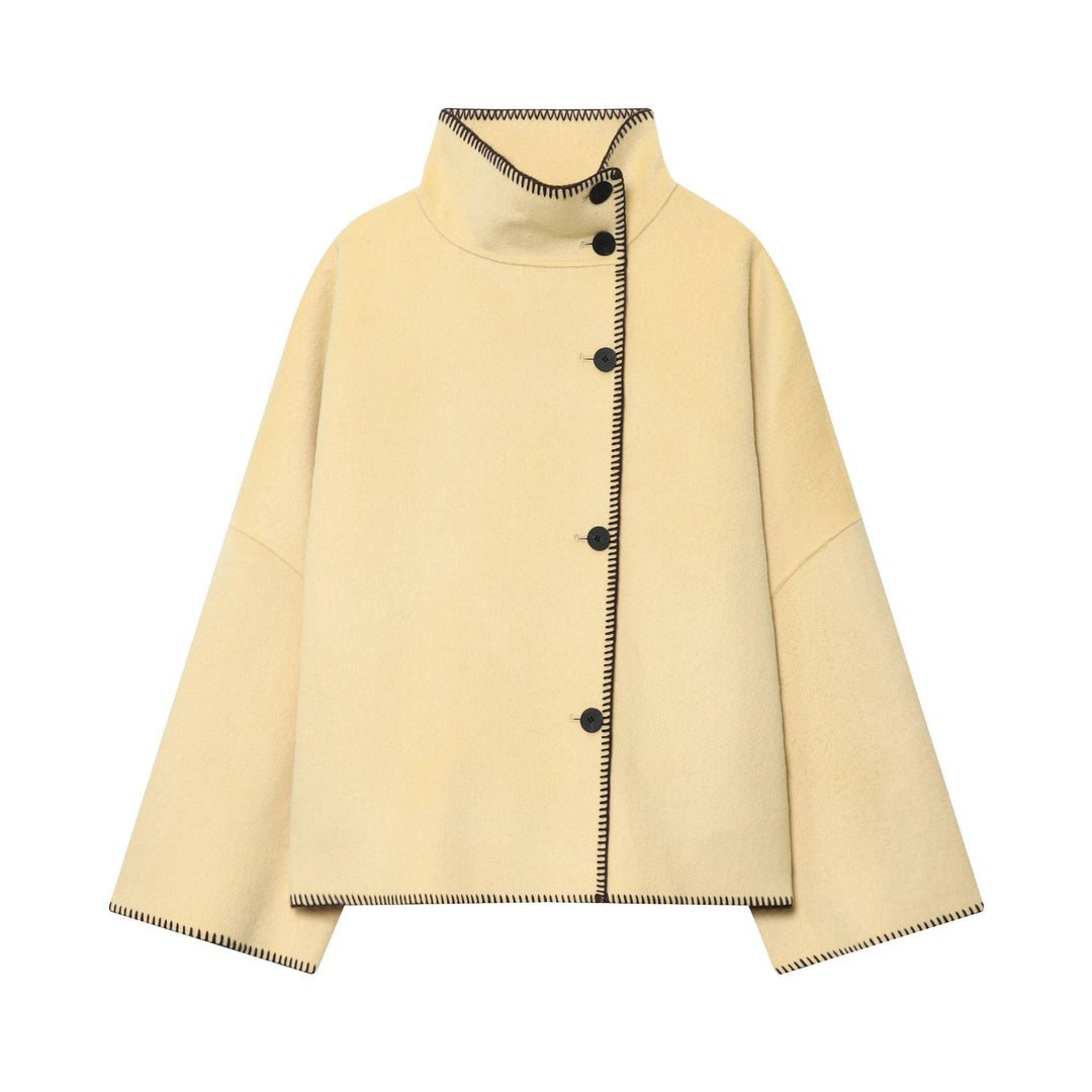 Damen Cape-Mantel mit Stehkragen, asymmetrischer Knopfleiste und Ziernaht Echo Archiv