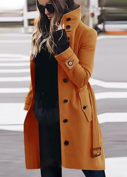 Damen Doppelreihiger Trenchcoat mit hohem Stehkragen, Taillengürtel und Manschetten-Detail – Montévia