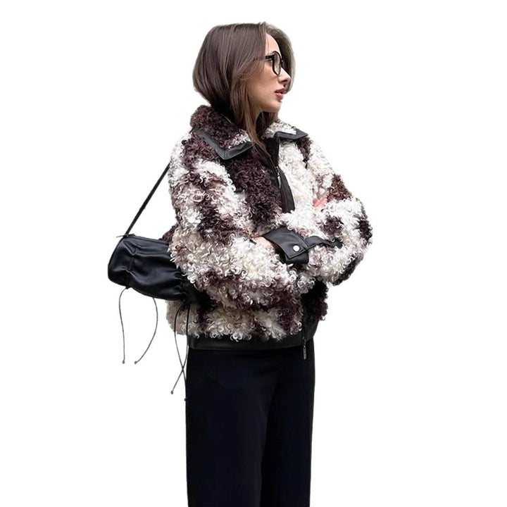 Damen Kurzblouson aus lockigem Bouclé‑Fauxfur mit Lederoptik‑Besatz Echoarchiv