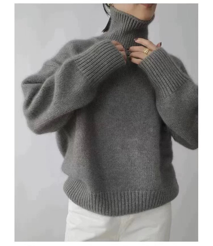 Damen Oversize Feinstrickpullover mit hohem Rollkragen und Seitenschlitzen – Mavelle