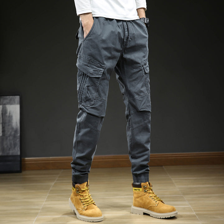 Herren Cargo-Joggerhose mit multifunktionalen Cargotaschen und elastischem Saum – Bravaro