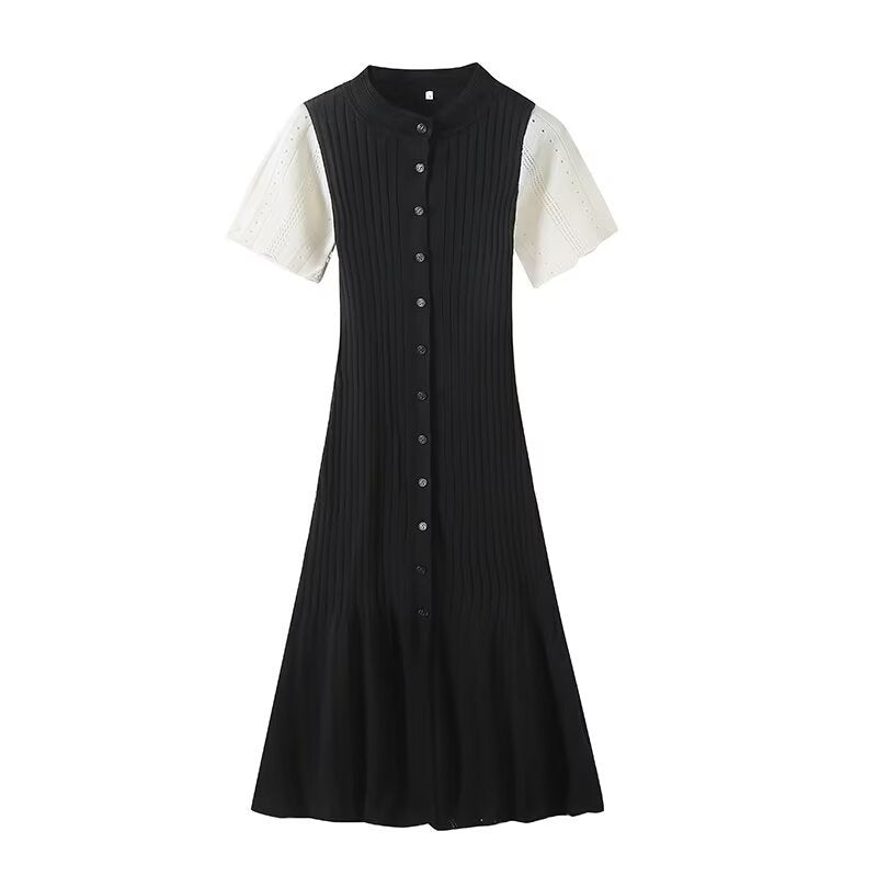 Damen knielanges Strickkleid mit eingeprägtem Muster und Knopfleiste Echo Archiv