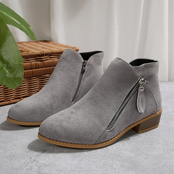 Damen Moderne Kurzschaft-Stiefelette mit sichtbarem Metallreißverschluss und niedriger Holzoptik-Blocksohle – Varelle