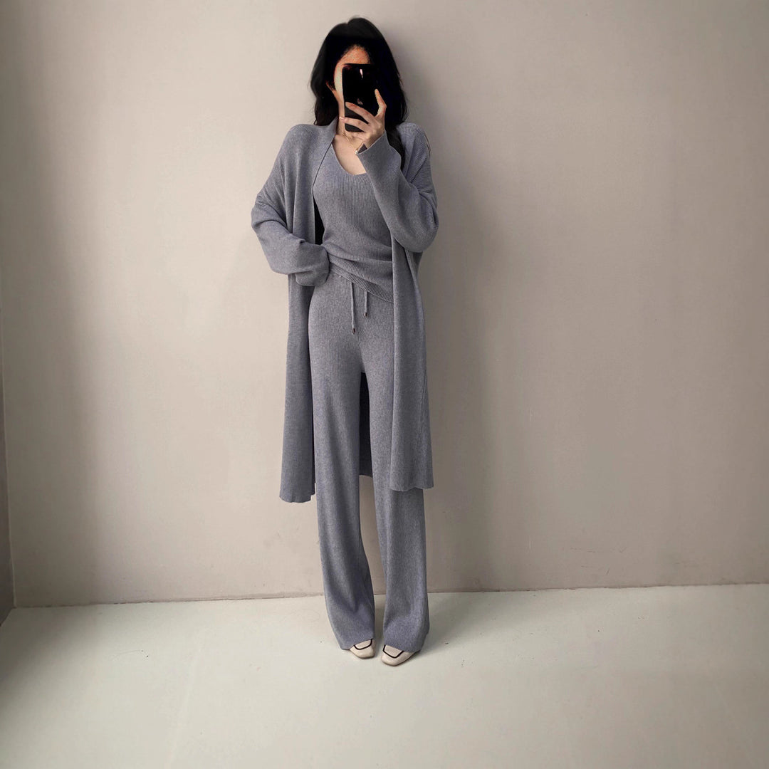 Damen Feinstrick-Loungewear-Set mit Longcardigan, Ripp-Top und weitem Strickhose Echoarchiv