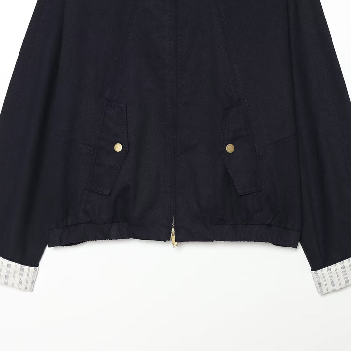 Damen Cropped Boxy-Fieldjacke mit Stehkragen, aufgesetzten Taschen und goldenen Details Echoarchiv