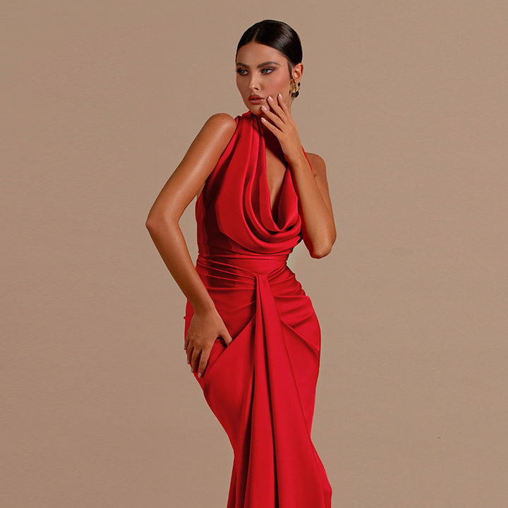 Damen Elegantes Maxikleid mit schmeichelndem Schnitt und tiefem V-Ausschnitt Echo Archiv