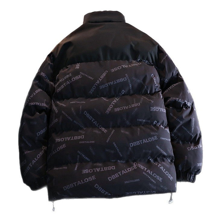 Unisex Gepolsterte Steppjacke mit Allover‑Logoprint, hohem Stehkragen & verstellbarem Saum Echo Archiv