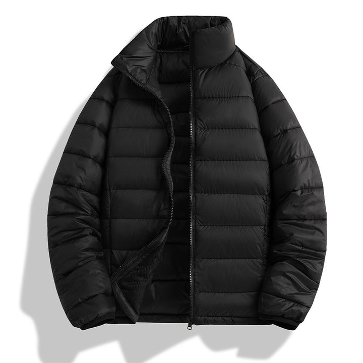 Herren Leichte ultrawarme packbare Steppjacke mit horizontaler Steppung, hohem Stehkragen und Zwei-Wege-Reißverschluss Echoarchiv