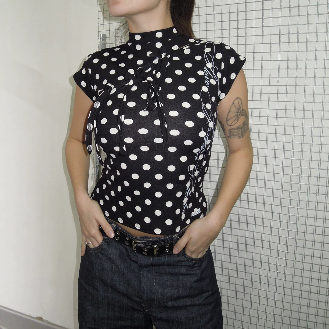 Damen Modisches T-Shirt mit asymmetrischem Schnitt und kreativem Druck Echo Archiv
