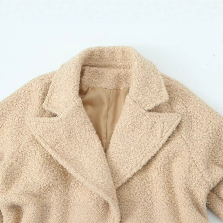 Damen Zweireihiger Teddy‑Mantel mit Bindegürtel und Schnallenärmeln Echo Archiv
