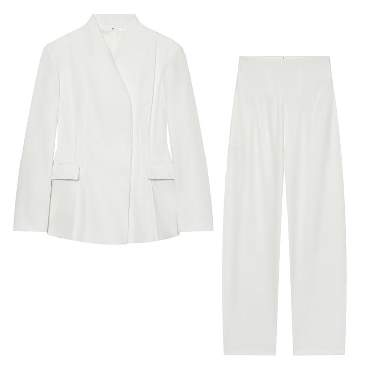 Damen Taillierter kragenloser Blazer mit Pattentaschen und feiner Teilungsnaht Echo Archiv