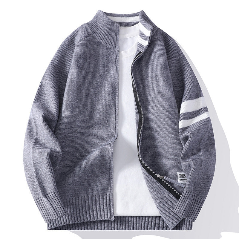 Herren nan gestrickte Zip-Cardigan im College-Stil mit gestreiftem Ärmelband und geripptem Stehkragen Echo Archiv
