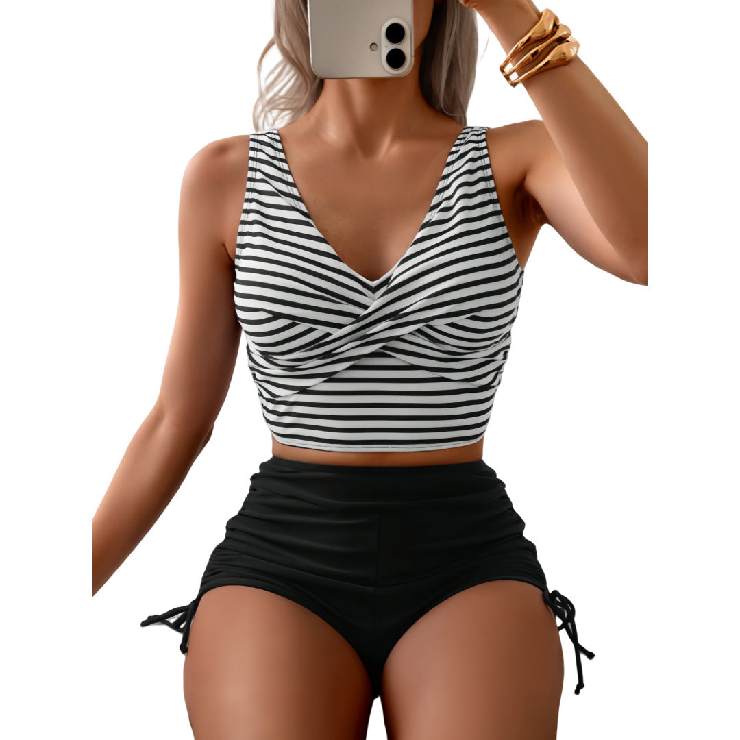 Damen Crop-Top und hochgeschnittene Shorts mit Wickeldesign Echo Archiv